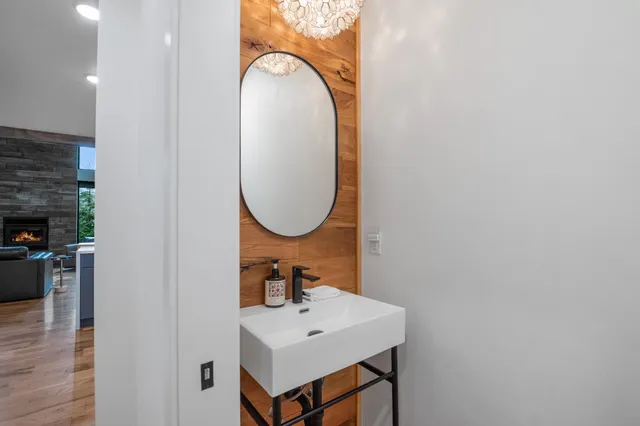 $844,900 | 624 East Circle Ridge Place, Sturgeon Bay, WI 54235