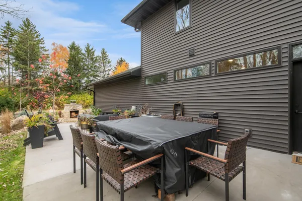 $844,900 | 624 East Circle Ridge Place, Sturgeon Bay, WI 54235
