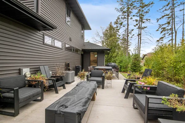 $844,900 | 624 East Circle Ridge Place, Sturgeon Bay, WI 54235