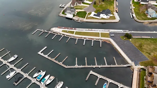 $844,900 | 624 East Circle Ridge Place, Sturgeon Bay, WI 54235