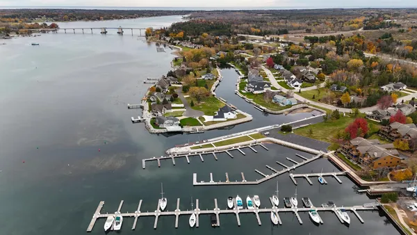 $844,900 | 624 East Circle Ridge Place, Sturgeon Bay, WI 54235