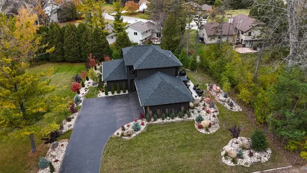 $844,900 | 624 East Circle Ridge Place, Sturgeon Bay, WI 54235