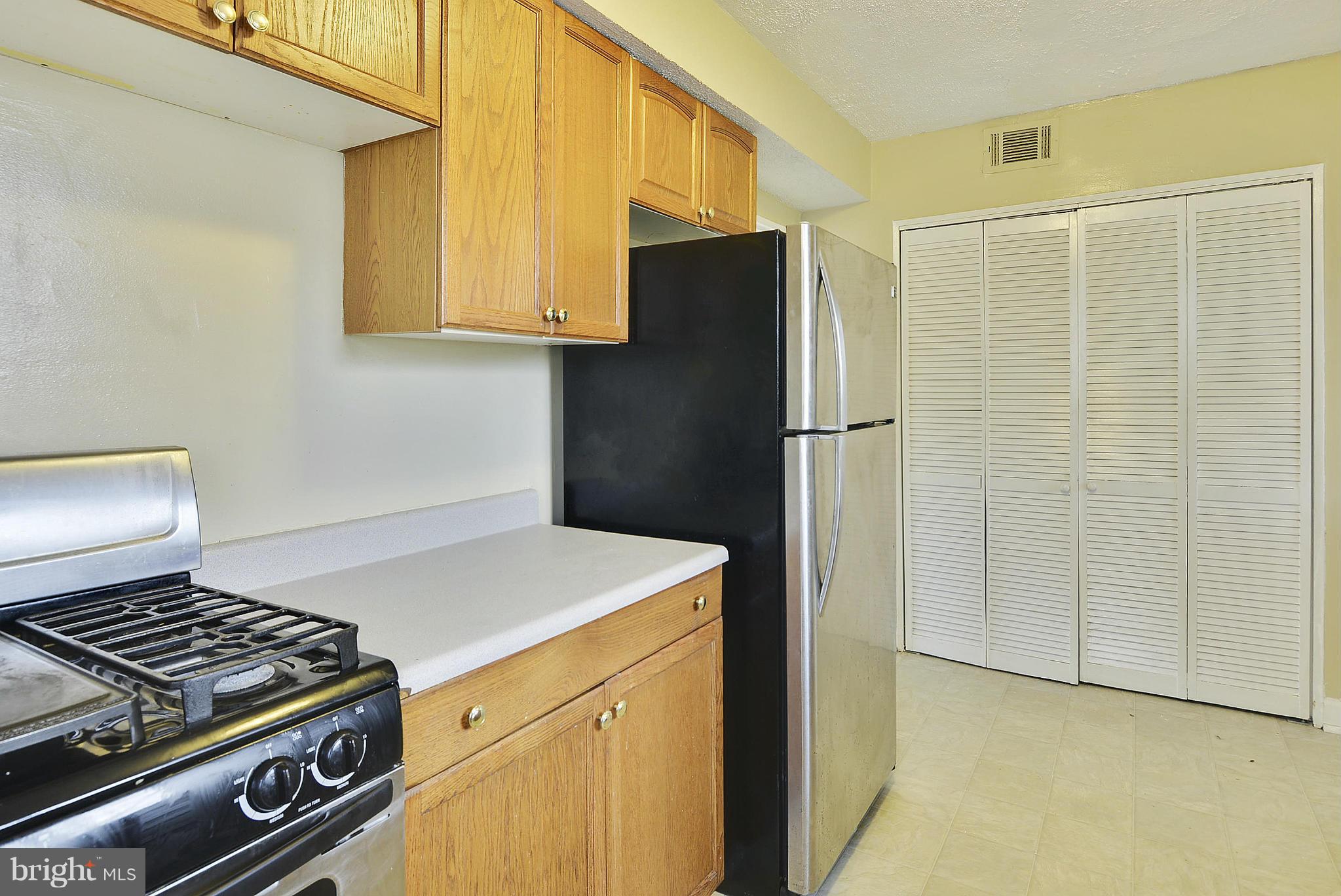 4663 Kendrick Road Suitland, MD 20746 - Photo 11 of 20 Kitchen