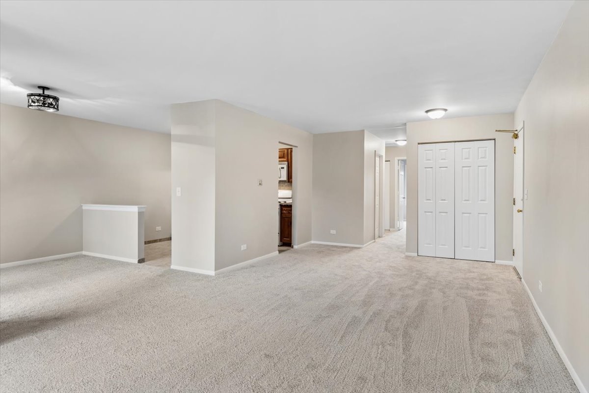 6227 Trinity Drive, Unit 2B Lisle, IL 60532 - Photo 2 of 20