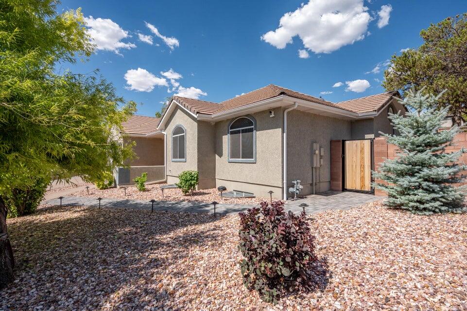2154 Sumack Circle Cedar City, UT 84721 - Photo 3 of 67 20250709173248583853000000-o