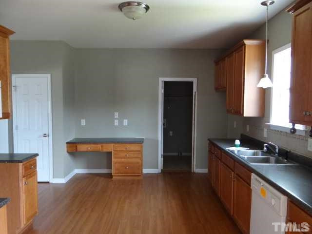 Massive Kitchen w/ Built-In Desk Area and Tons of Countertop Space!