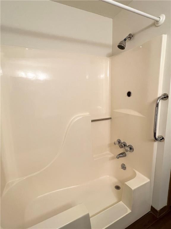 2850 Edgecliff Road, Unit 35 Lower Burrell, PA 15068 - Photo 19 of 27 View of master bath.