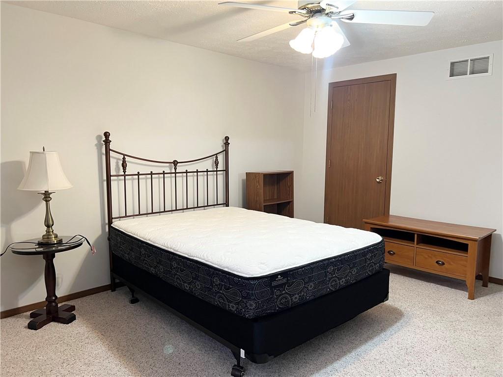 2850 Edgecliff Road, Unit 35 Lower Burrell, PA 15068 - Photo 21 of 27 Guest Bedroom.