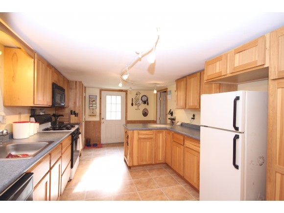 2360 Hardscrabble Road Bristol, VT 05443 - Photo 2 of 17