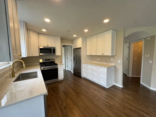 $625,000 | 24850 Michele Drive, Plainfield, IL 60544