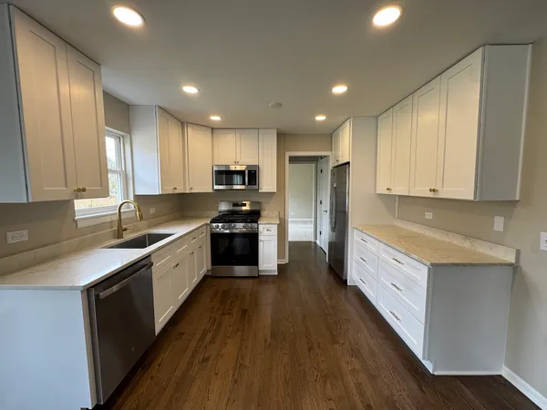 $625,000 | 24850 Michele Drive, Plainfield, IL 60544
