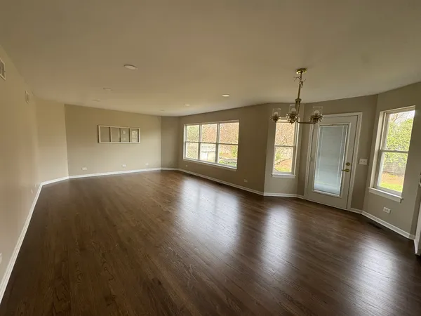 $625,000 | 24850 Michele Drive, Plainfield, IL 60544