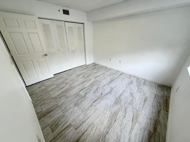 $275,900 | 5025 Wiles Road, Unit 107, Coconut Creek, FL 33073