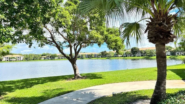$275,900 | 5025 Wiles Road, Unit 107, Coconut Creek, FL 33073
