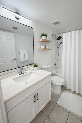 $275,900 | 5025 Wiles Road, Unit 107, Coconut Creek, FL 33073