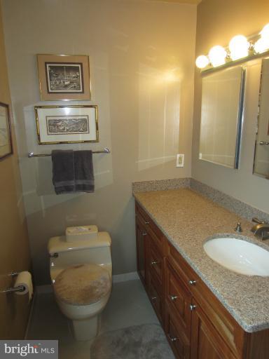 6708 Pawtucket Road Bethesda, MD 20817 - Photo 14 of 19 Bath