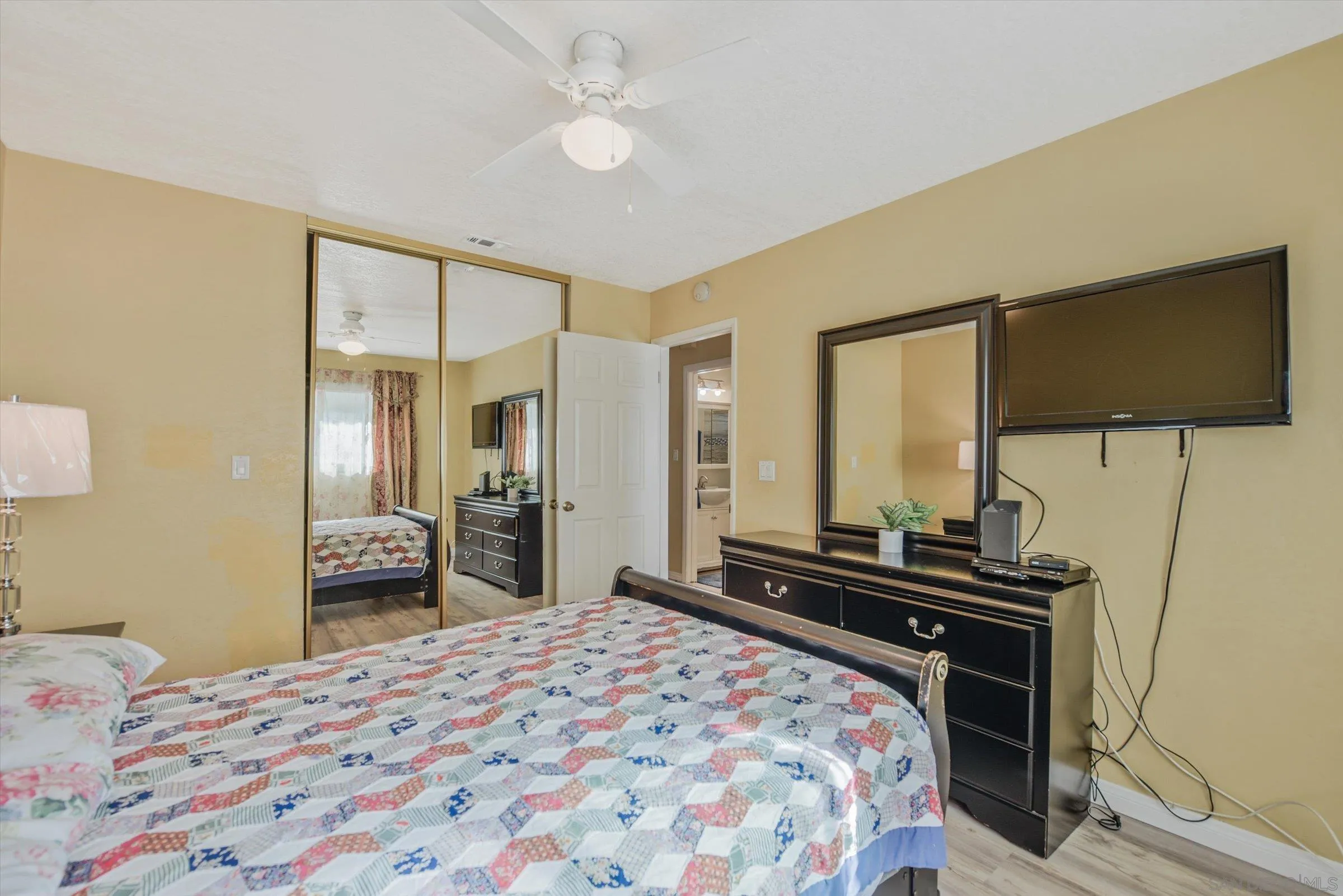 625 Kempton Street Spring Valley, CA 91977 - Photo 25 of 36 Gallery Image 25