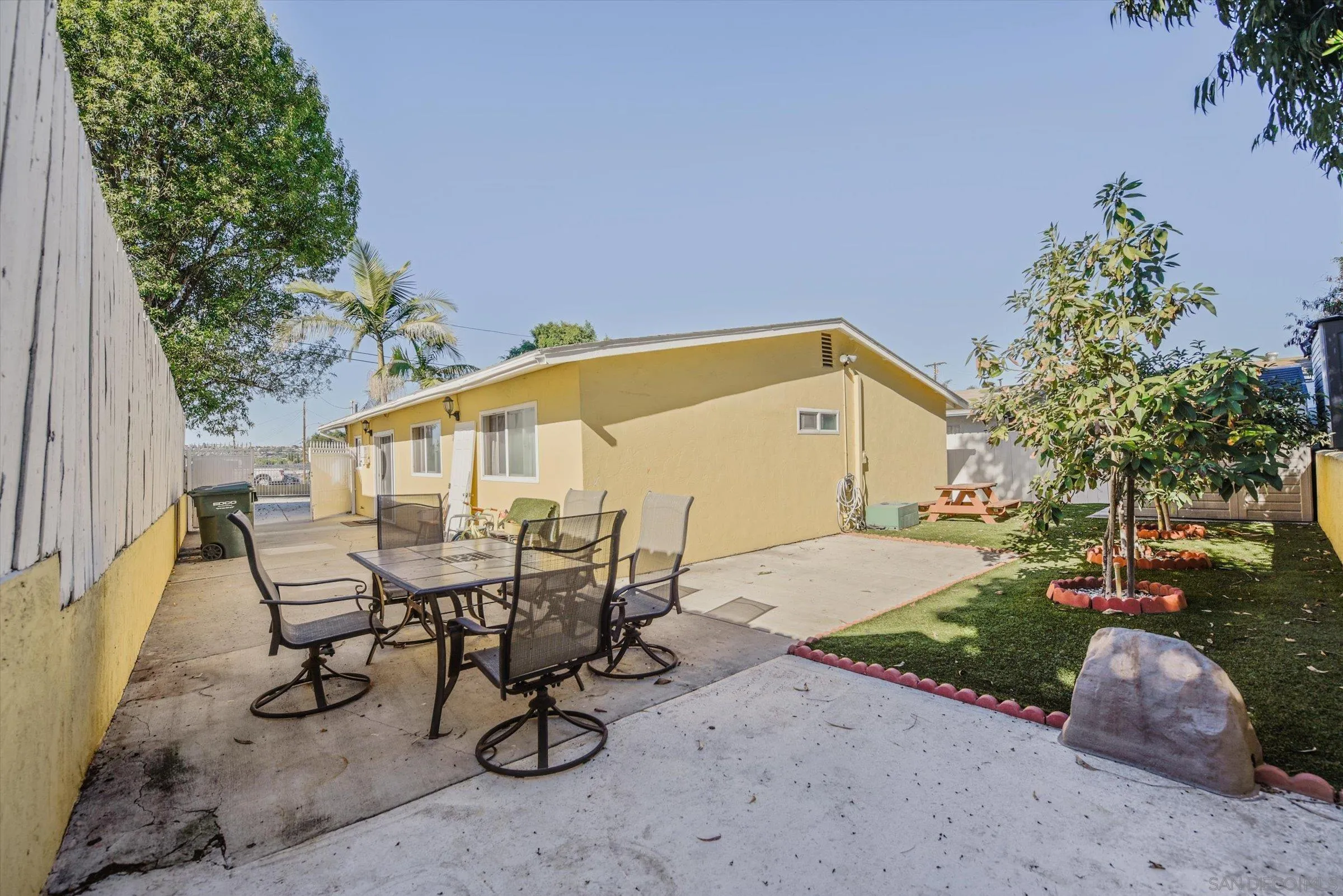 625 Kempton Street Spring Valley, CA 91977 - Photo 28 of 36 Gallery Image 28