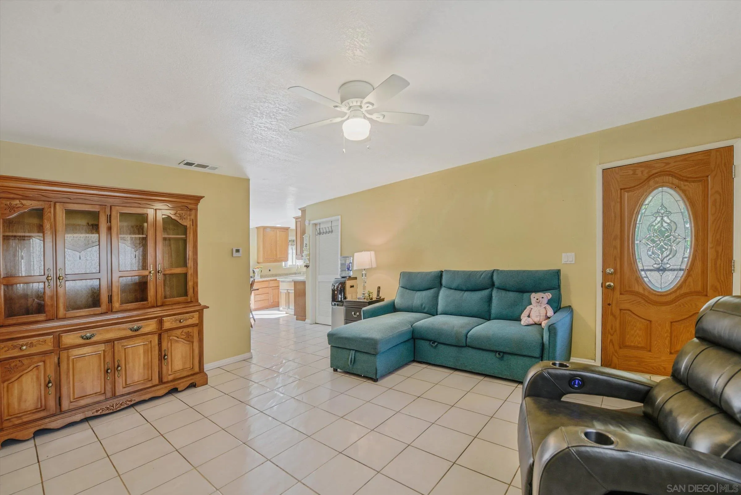 625 Kempton Street Spring Valley, CA 91977 - Photo 3 of 36 Gallery Image 3