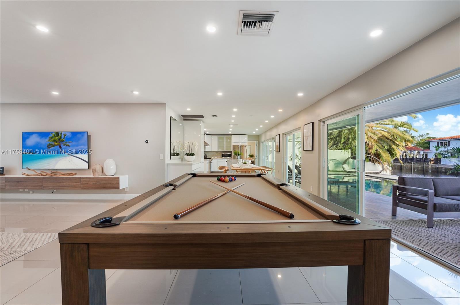 2820 Northeast 60th Street Fort Lauderdale, FL 33308 - Photo 14 of 15