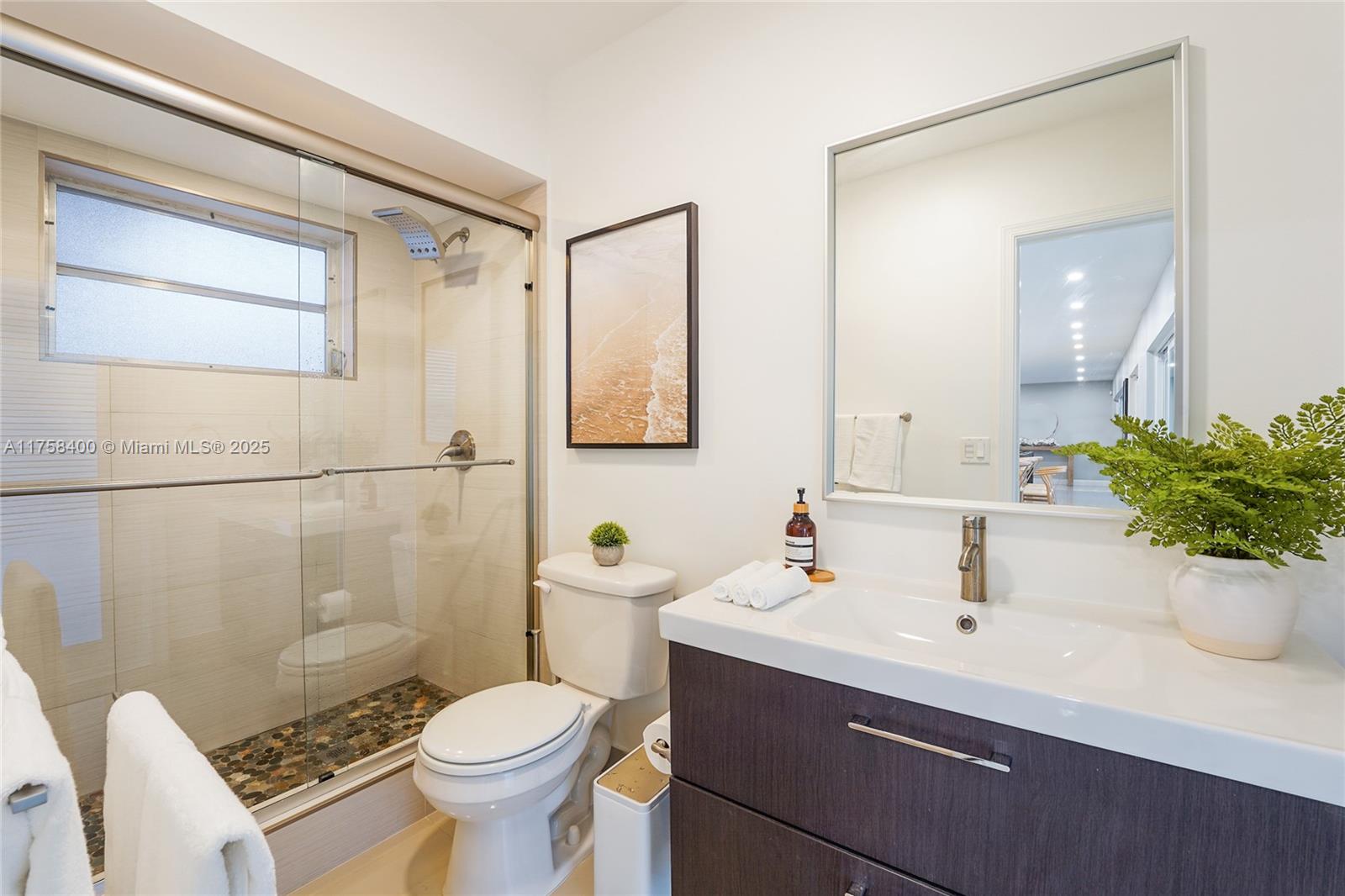 2820 Northeast 60th Street Fort Lauderdale, FL 33308 - Photo 2 of 15