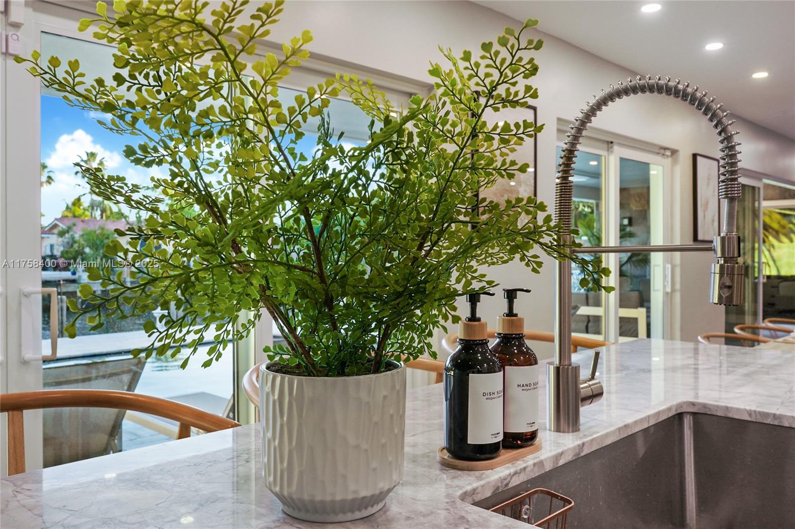 2820 Northeast 60th Street Fort Lauderdale, FL 33308 - Photo 6 of 15