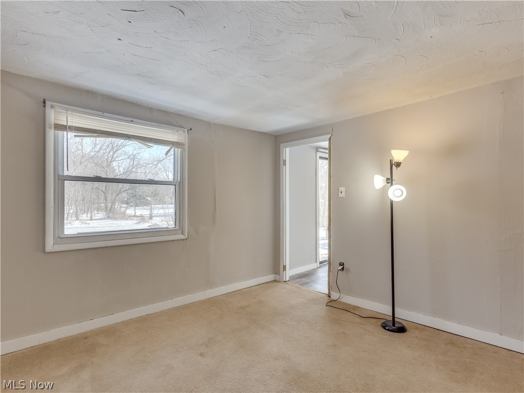3375 Easton Road Barberton, OH 44203 - Photo 12 of 21 Gallery Image 12