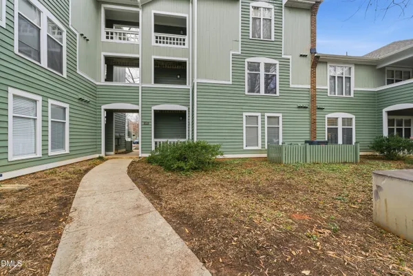 a house view with a outdoor space