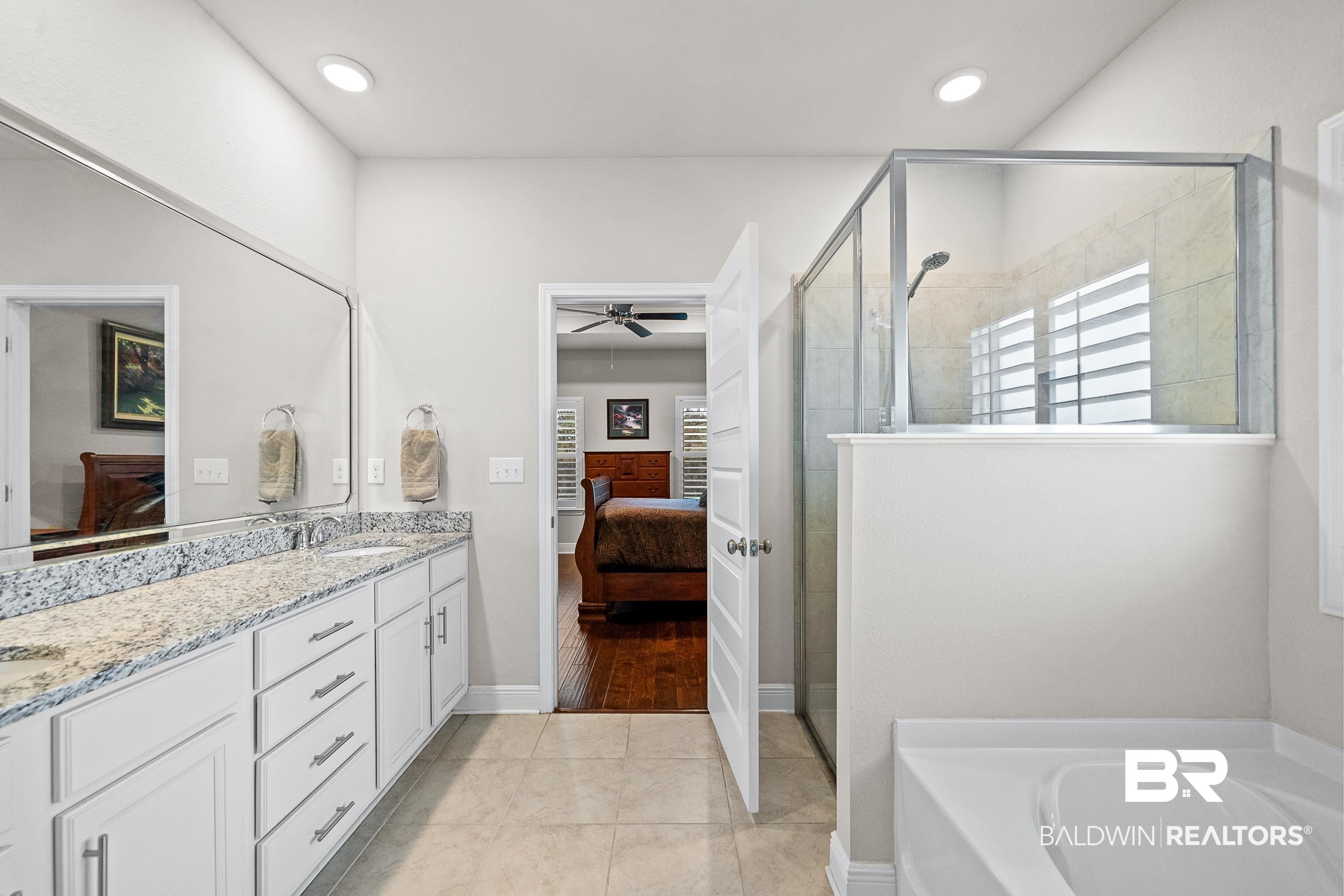 4160 Inverness Circle Gulf Shores, AL 36542 - Photo 17 of 30 Primary Bath