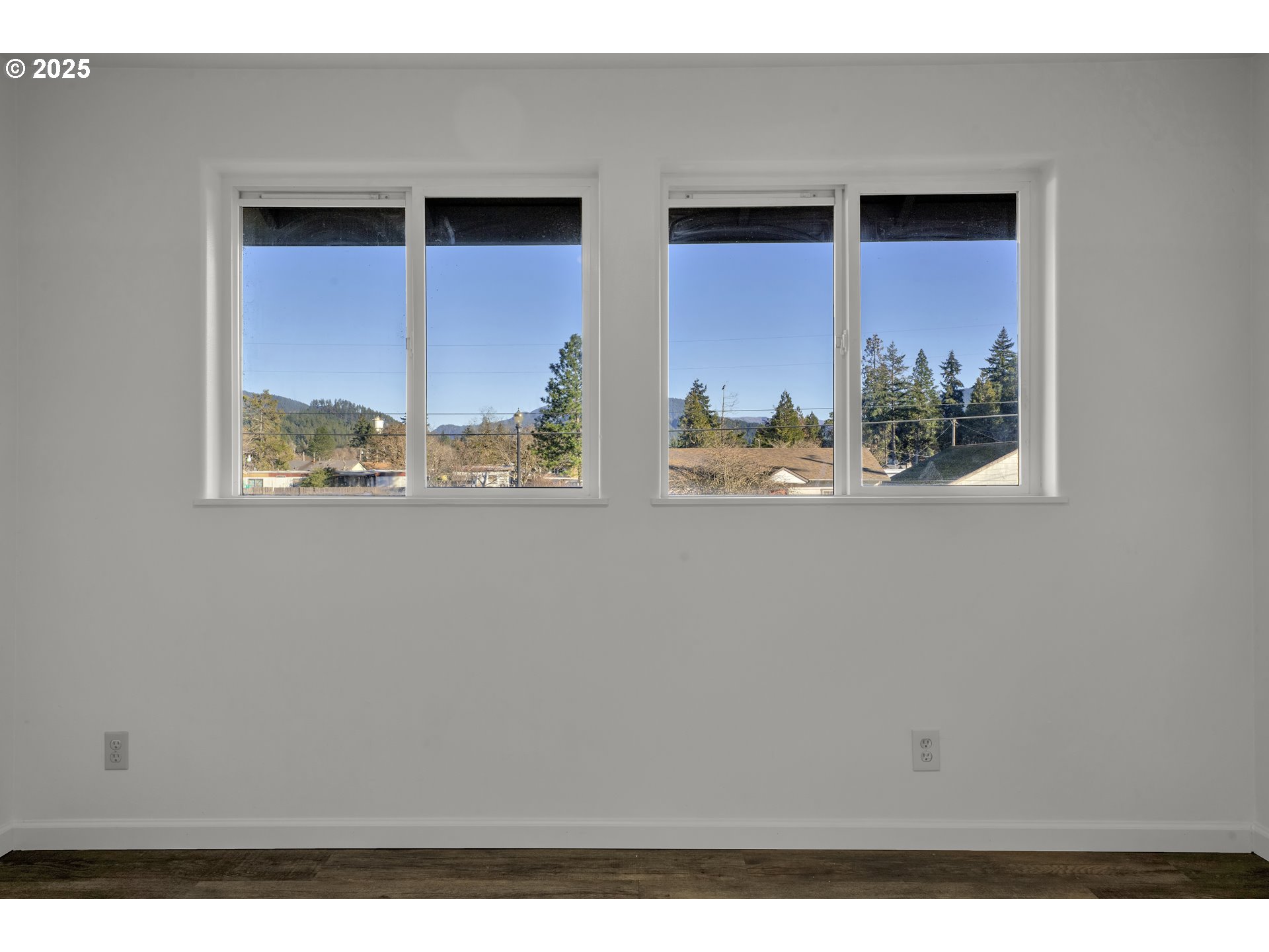 76330 Rainbow Road Oakridge, OR 97463 - Photo 24 of 34