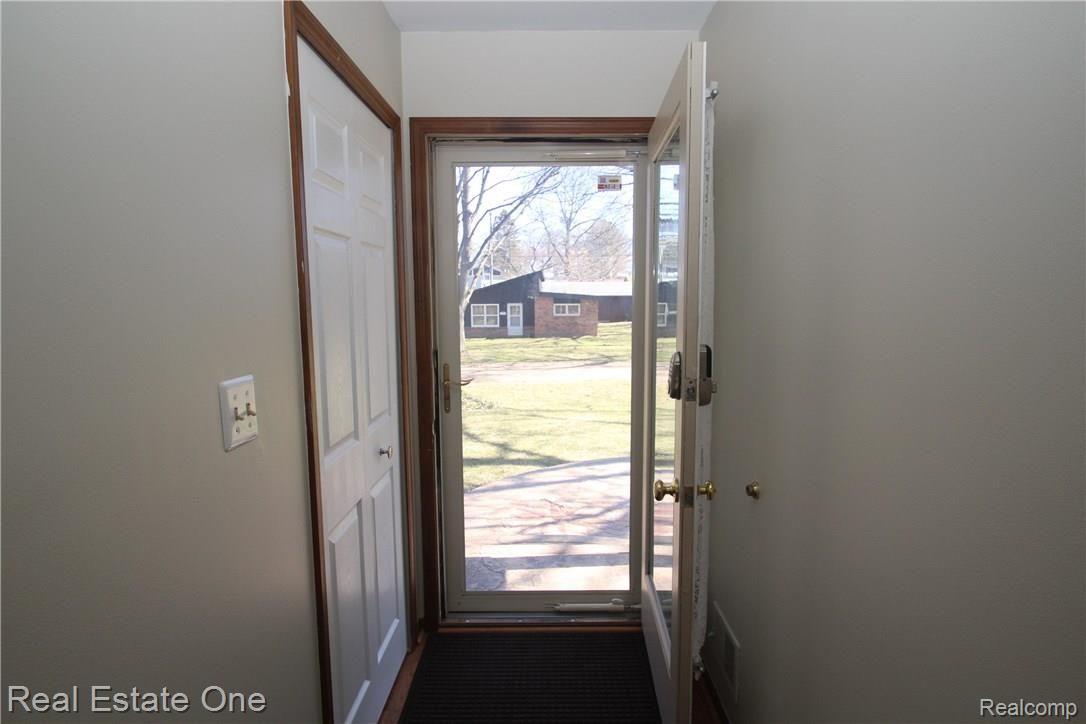3875 Balmony Road Commerce Township, MI 48382 - Photo 26 of 52 IMG_0187.JPG