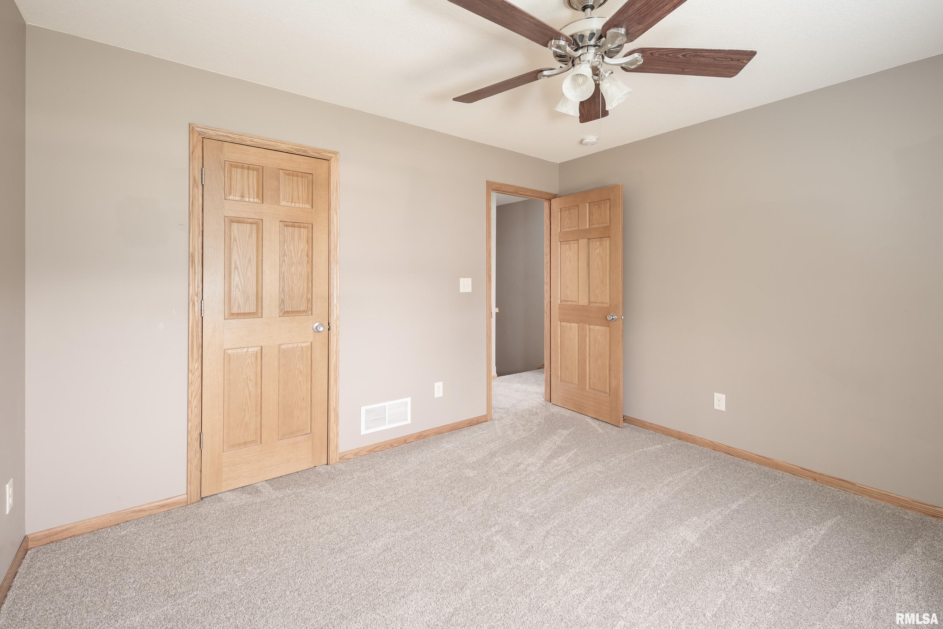 2348 Jersey Ridge Road Davenport, IA 52803 - Photo 18 of 35 Gallery Image 18
