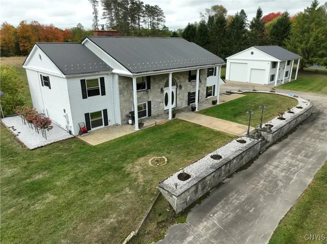 $749,000 | 10434 Mapledale Road, Trenton, NY 13304