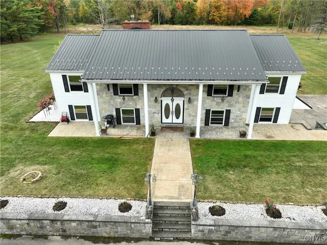 $749,000 | 10434 Mapledale Road, Trenton, NY 13304