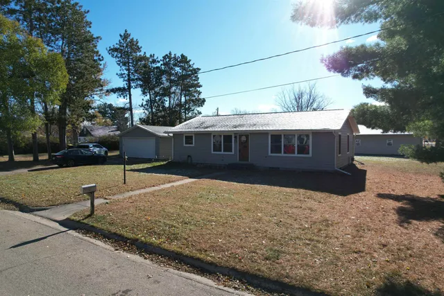 $224,000 | 227 West Pine Street, Muscoda, WI 53573