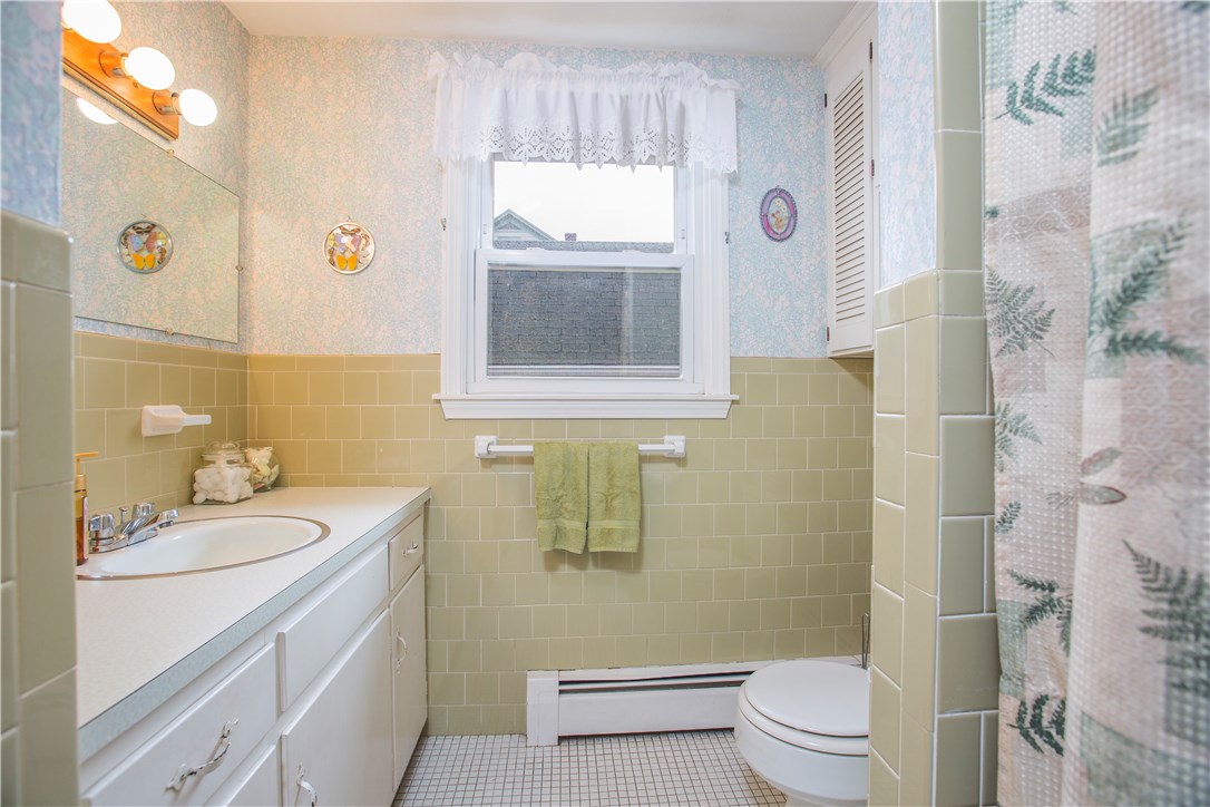 54 Delway Road Cranston, RI 02910 - Photo 14 of 17