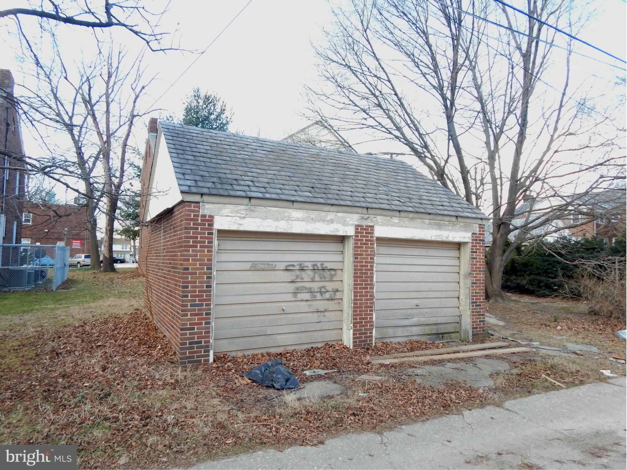 2901 Dunglow Road Dundalk, MD 21222 - Photo 4 of 10 Exterior (Rear)