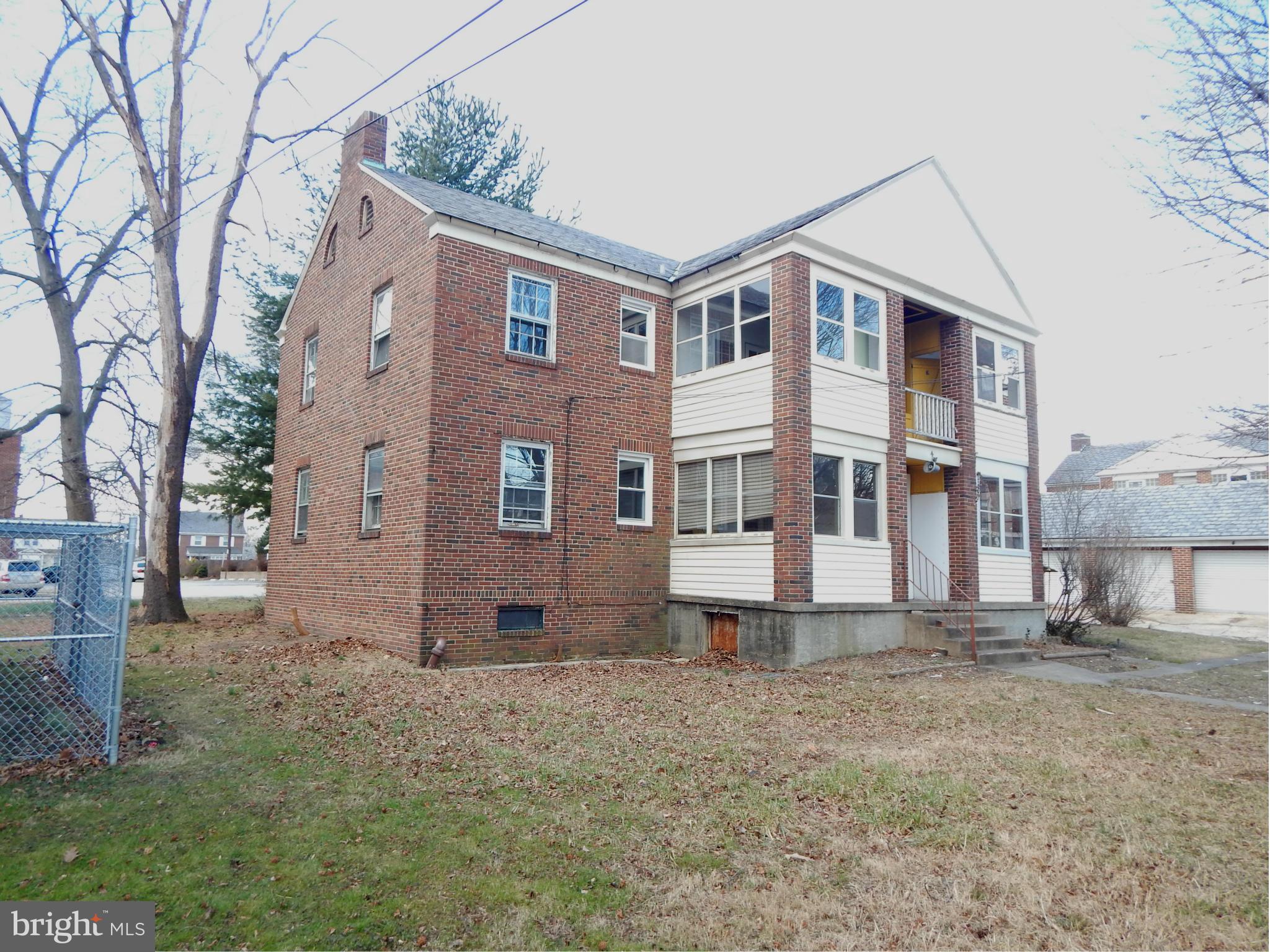 2901 Dunglow Road Dundalk, MD 21222 - Photo 5 of 10 Exterior (Rear)