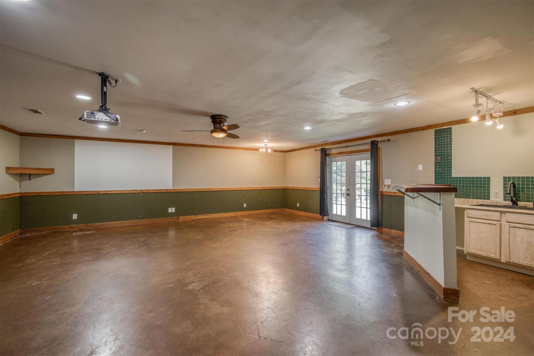 932 Airport Rhodhiss Road Hickory, NC 28601 - Photo 19 of 25 Gallery Image 19