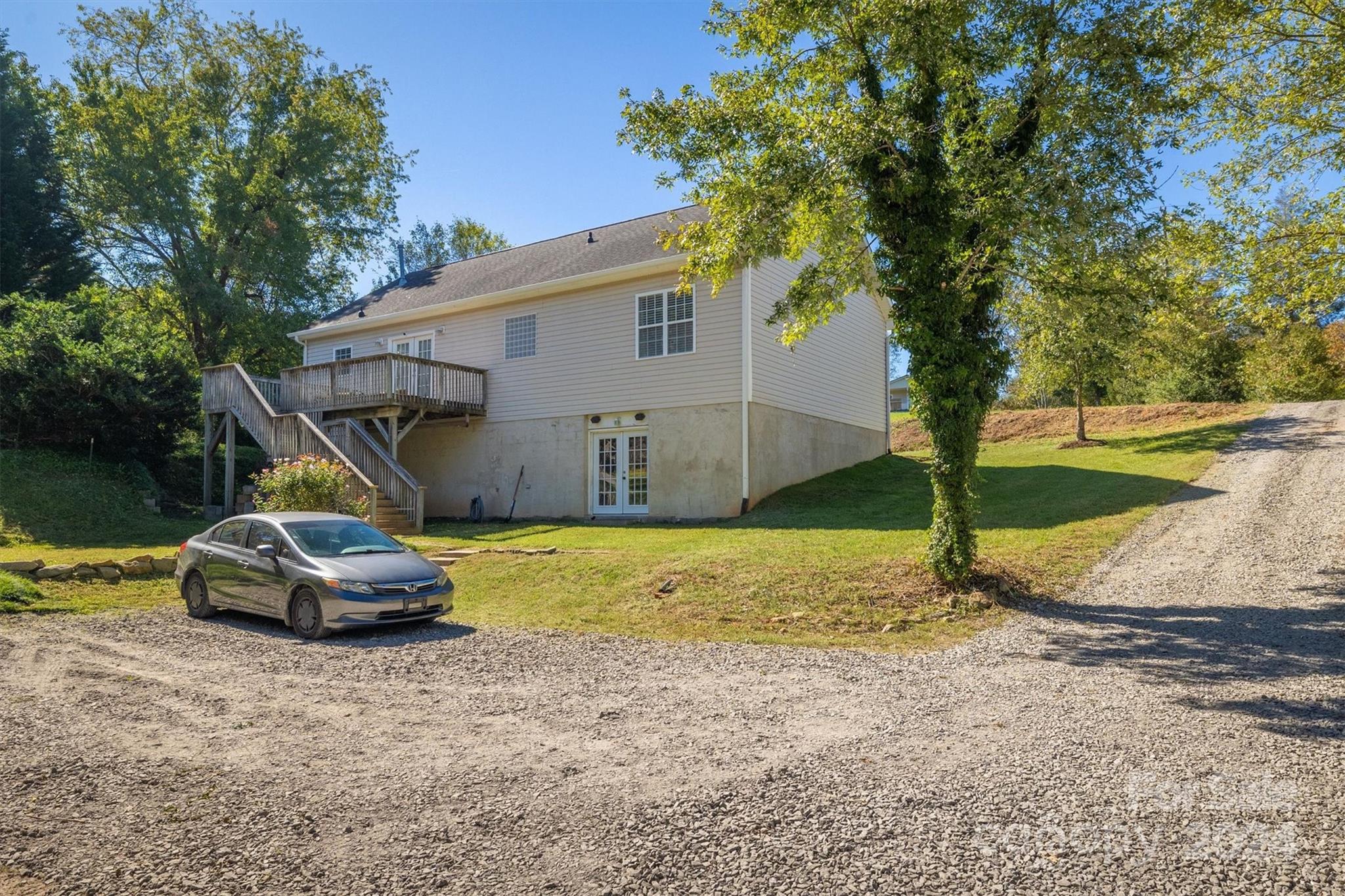 932 Airport Rhodhiss Road Hickory, NC 28601 - Photo 3 of 25 Gallery Image 3