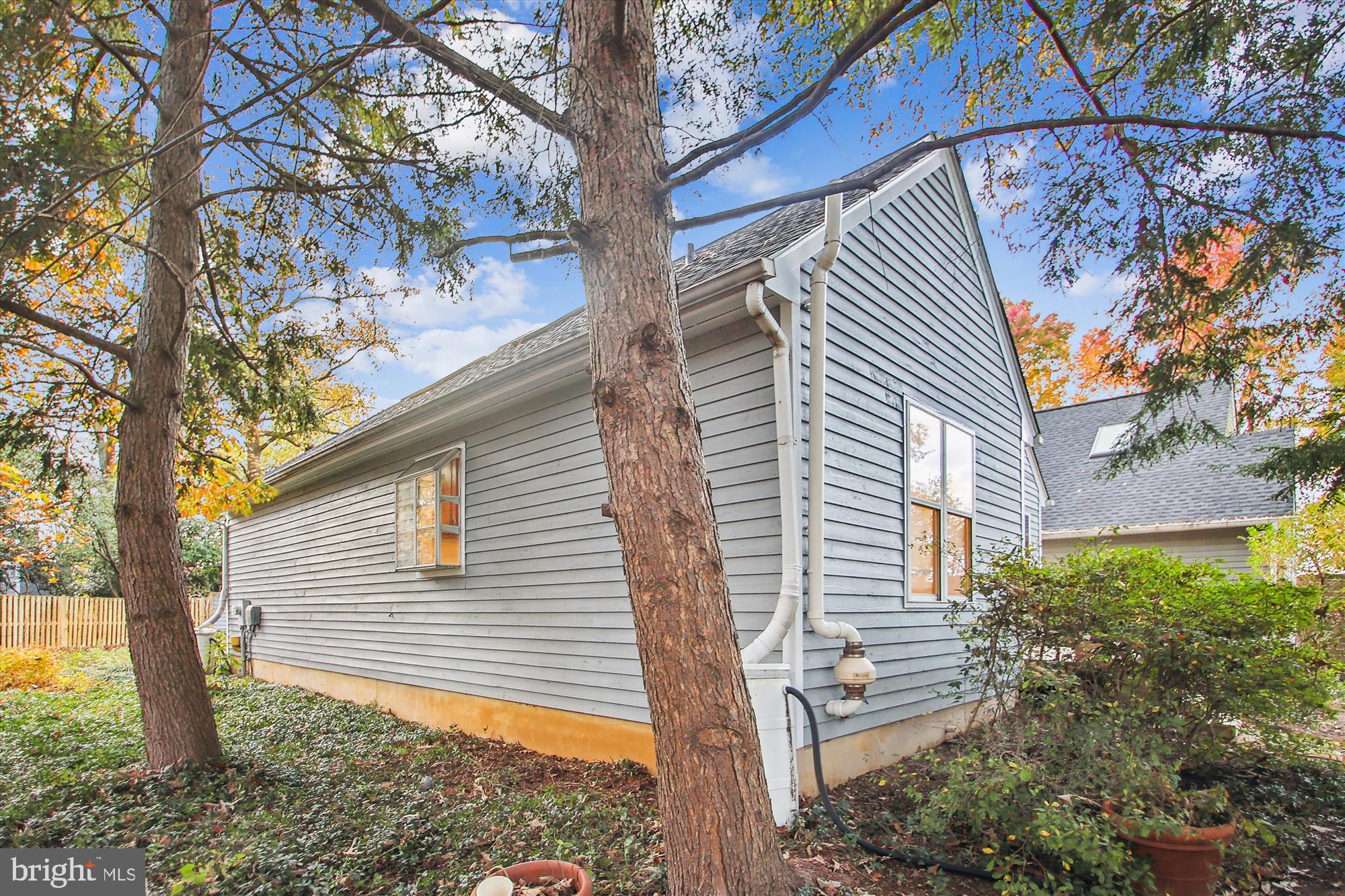 1545 Ritchie Lane Annapolis, MD 21401 - Photo 5 of 62 Side Elevation