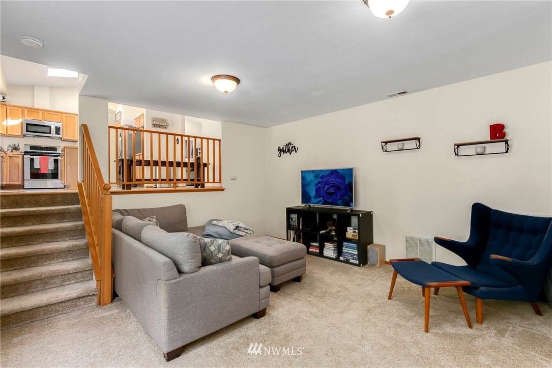 3307 200th Place Southeast Bothell, WA 98012 - Photo 12 of 25