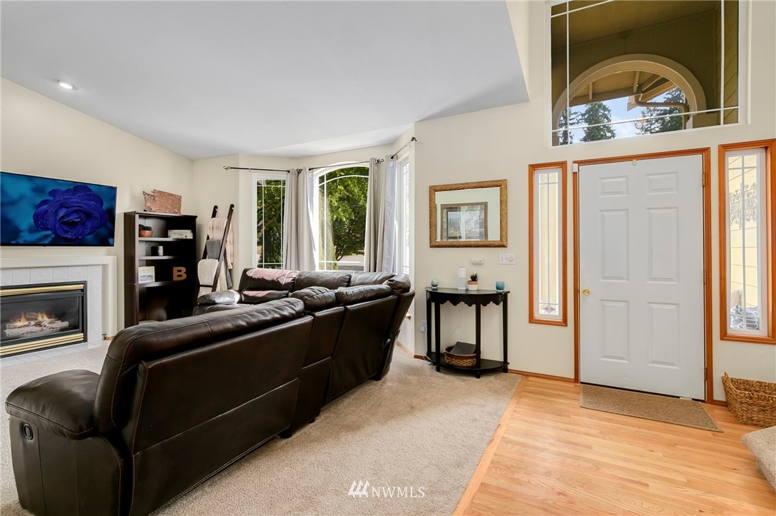 3307 200th Place Southeast Bothell, WA 98012 - Photo 3 of 25
