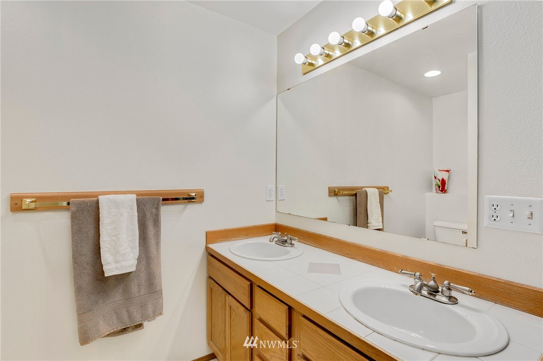 3307 200th Place Southeast Bothell, WA 98012 - Photo 22 of 25