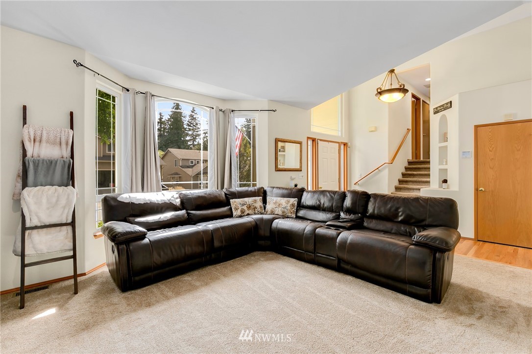 3307 200th Place Southeast Bothell, WA 98012 - Photo 5 of 25