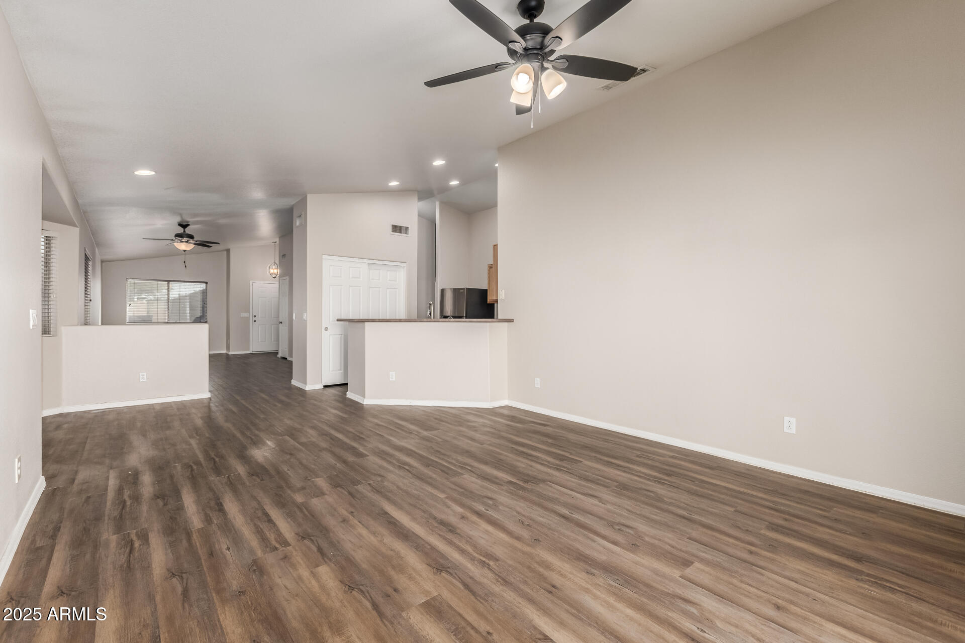 13842 West Bola Drive Surprise, AZ 85374 - Photo 6 of 26 12 Bola