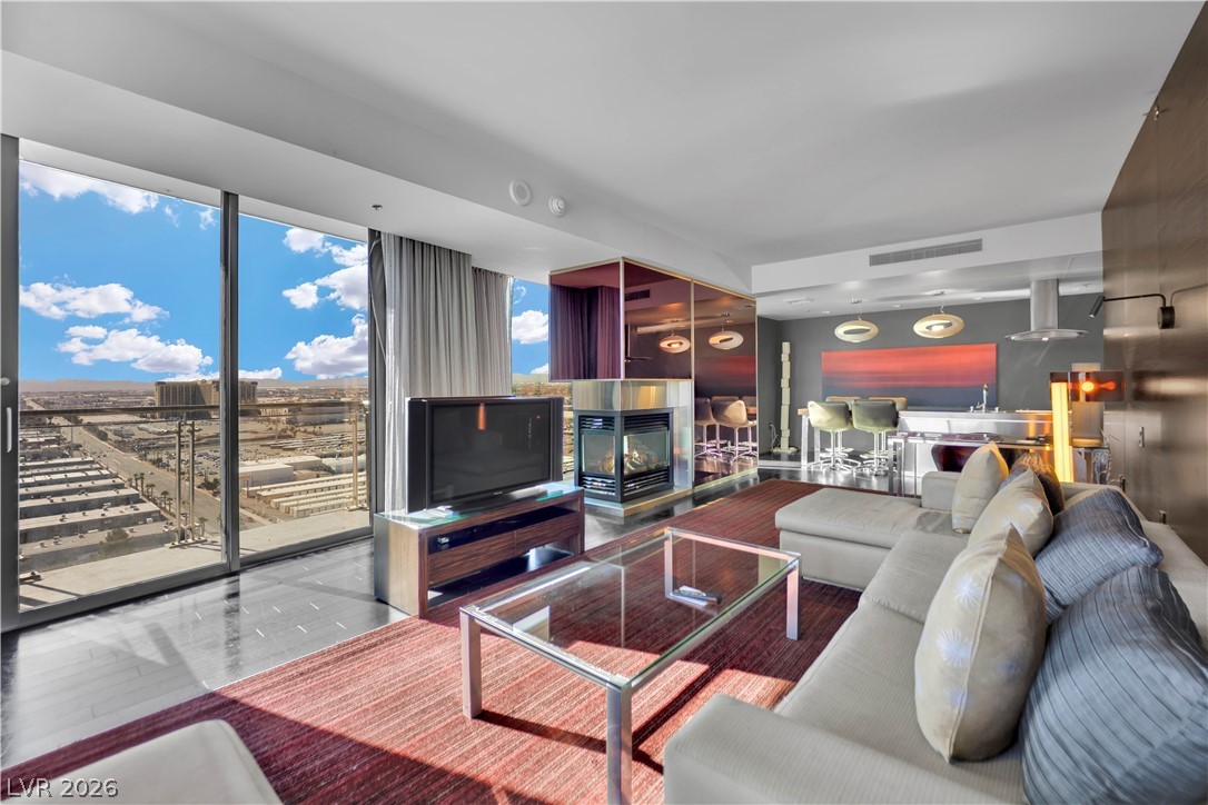 4381 West Flamingo Road, Unit 2022 Las Vegas, NV 89103 - Photo 4 of 71 Gallery Image 4