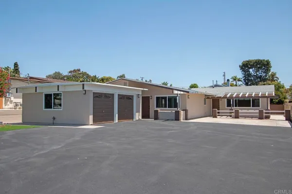 $1,980,000 | 1133-1135 Gardena Road, Encinitas, CA 92024