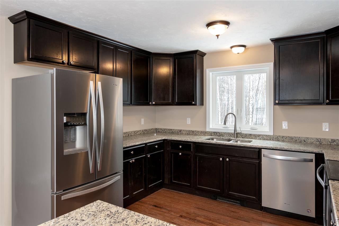 116 Long Point Road Moultonborough, NH 03254 - Photo 4 of 31