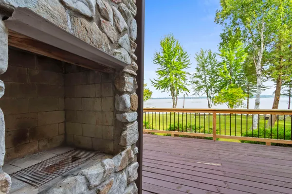 $699,900 | W5790 Point Lane, Crivitz, WI 54114